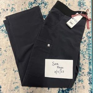 Figs Kade Cargo Scrub Pants